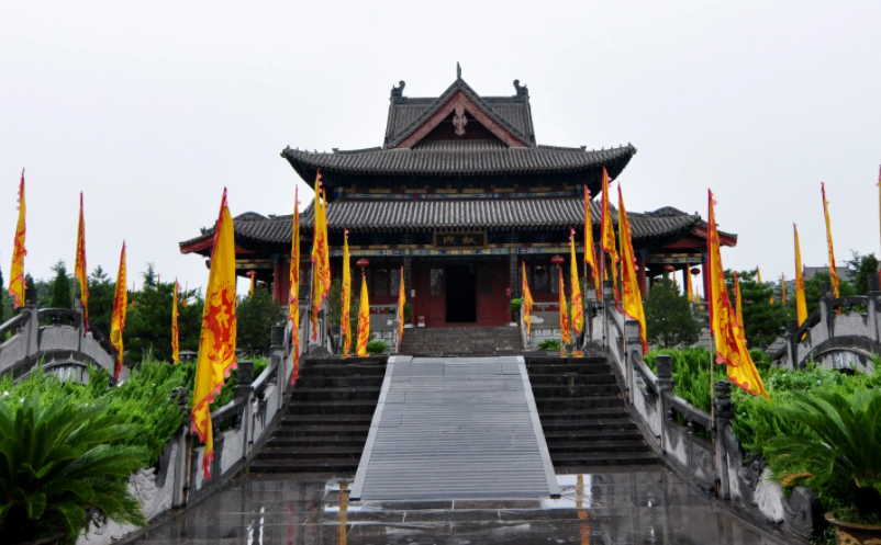 為了迎接傳統(tǒng)節(jié)日清明節(jié)，多地策劃推出多種線上、線下文旅活動 