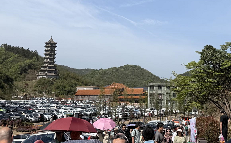 五一大圍山森林公園迎來客流高峰，易景通票務(wù)系統(tǒng)穩(wěn)定運(yùn)行